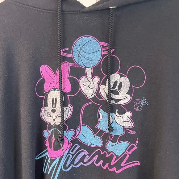Disney x Junk Food Men’s Black Mickey and Minnie Miami Heat Hoodie XXL - Picture 2 of 9